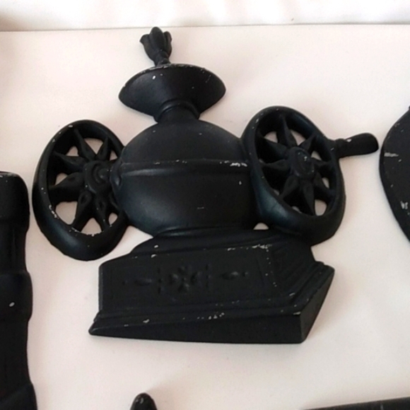 Midwest cast metal Vintage kitchen wall decor plaques - Picture 6 of 14